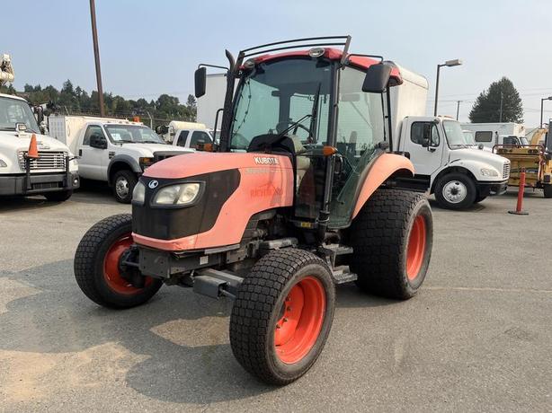 2010 Kubota M6040 4 wheel Drive Farm Tractor Diesel image 1