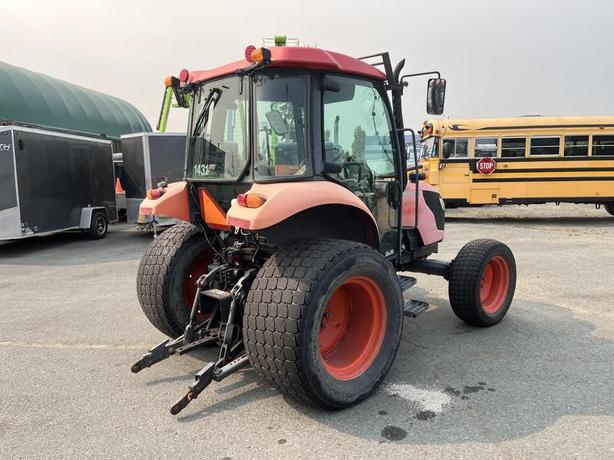 2010 Kubota M6040 4 wheel Drive Farm Tractor Diesel image 5