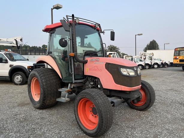 2010 Kubota M6040 4 wheel Drive Farm Tractor Diesel image 7