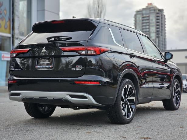 2023 Mitsubishi Outlander PHEV image 5