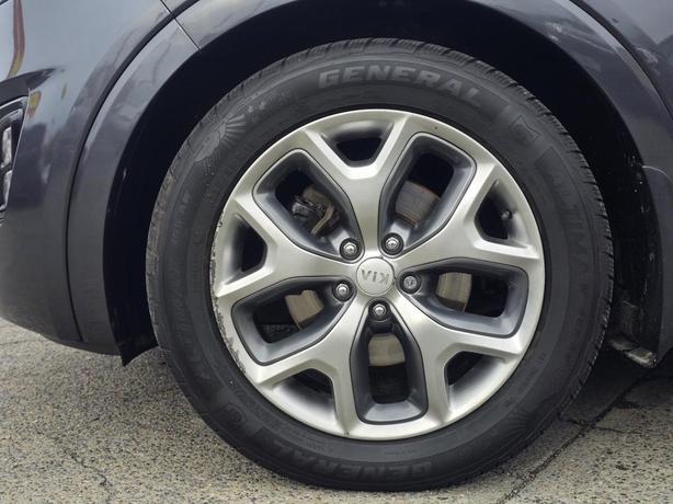 2017 Kia Sorento AWD 4dr SX Turbo image 5