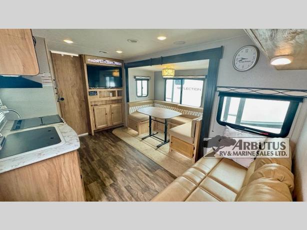 Used 2019 Coachmen RV COACHMEN FREEDOM EXPRESS 248 RBS image 4