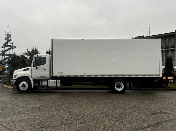 2020 Hino 338 24 Foot Cube Van with Powered Tailgate Diesel image 6