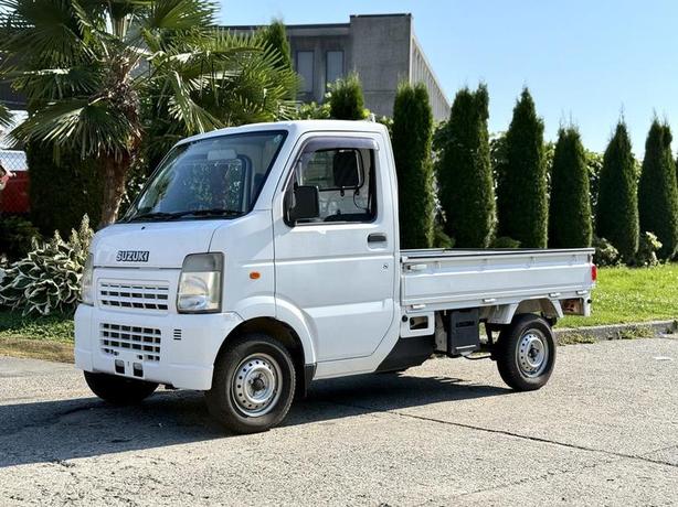 2008 Suzuki Carry JDM Right Hand Drive 4X4 Kei Truck image 5