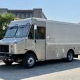 2008 Morgon Olson Workhorse W62 16-Foot Step Van Cargo Van with Rear Shelving thumbnail image 5