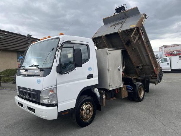 2008 Mitsubishi Fuso FE180 Power Tailgate Dump Truck With Winch 3 Seater Diesel image 1