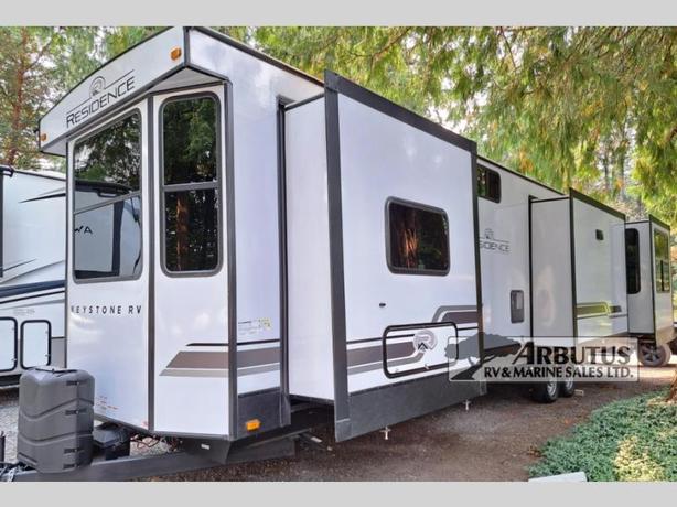 Used 2023 Keystone RV Residence 401RDEN image 2