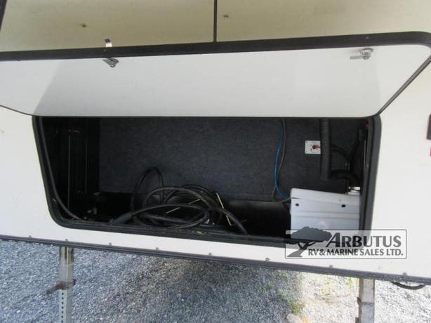 Used 2014 Keystone RV Laredo 292RL image 6