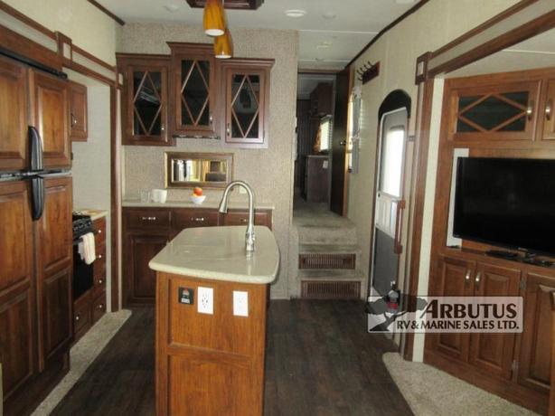 Used 2014 Keystone RV Laredo 292RL image 8
