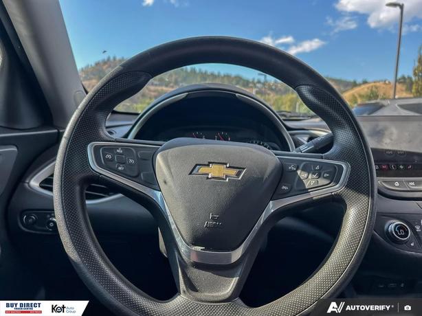 2022 Chevrolet Malibu LT image 7