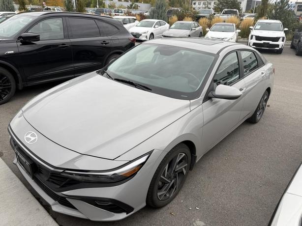 2025 Hyundai Elantra Preferred image 2