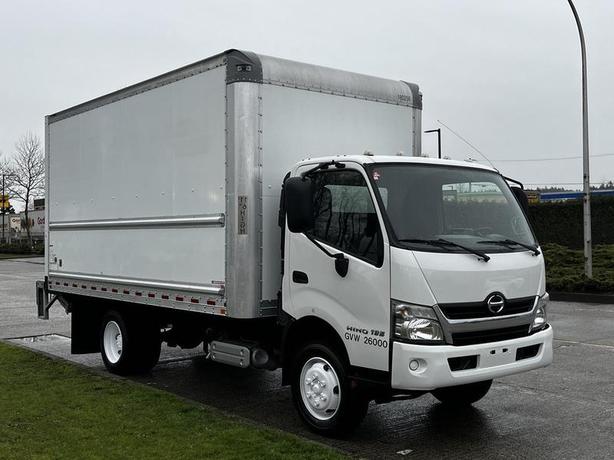 2018 Hino 195 16 Foot Cube Van 3-Seater Diesel with Power Lift Tailgate image 1