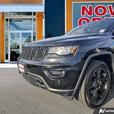 2018 Jeep Grand Cherokee Laredo 4x4 | Power Sunroof | Heated Seats! thumbnail image 8