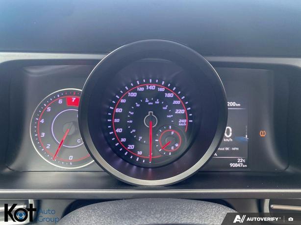 2021 Hyundai Elantra Preferred BLIND-SPOT DETECTION! PUSH-BUTTON START! HEATED S image 8