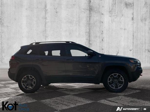 2019 Jeep Cherokee Trailhawk Elite | Heated Seats & Steering Wheel | Remote Star image 4