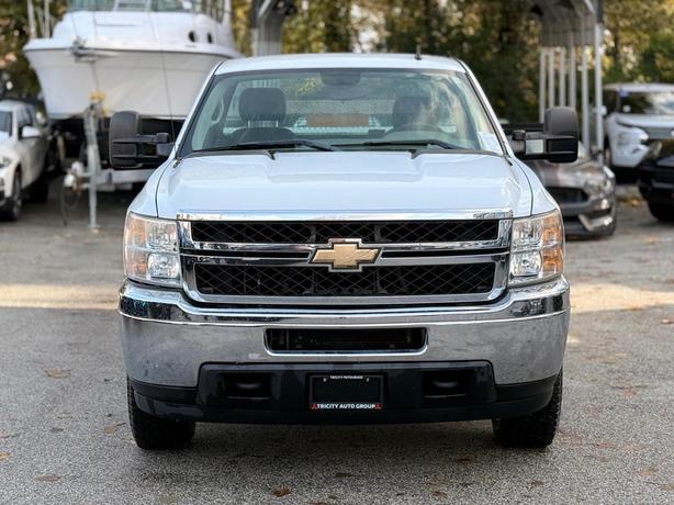 2011 Chevrolet SILVERADO 2500HD image 3