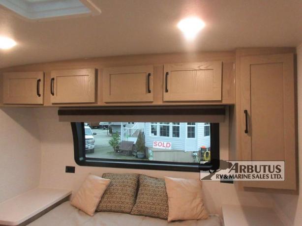 Used 2024 Forest River RV Rockwood Mini Lite 2518S image 8