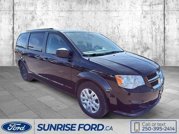 2020 Dodge Grand Caravan SXT image 1