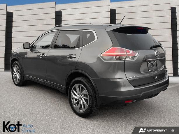 2015 Nissan Rogue SL NAVIGATION! HEATED SEATS! BLUETOOTH! image 4