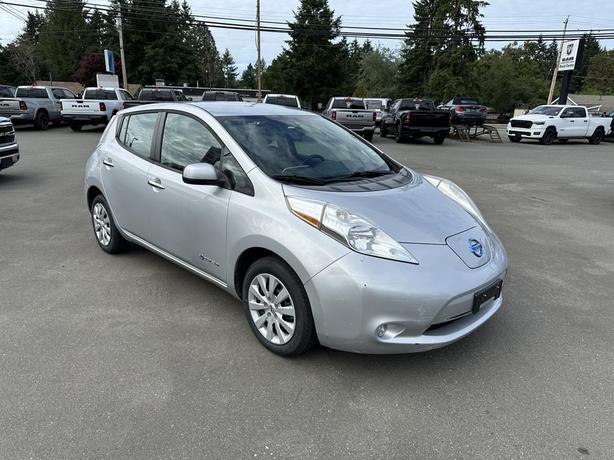2015 Nissan LEAF S image 7