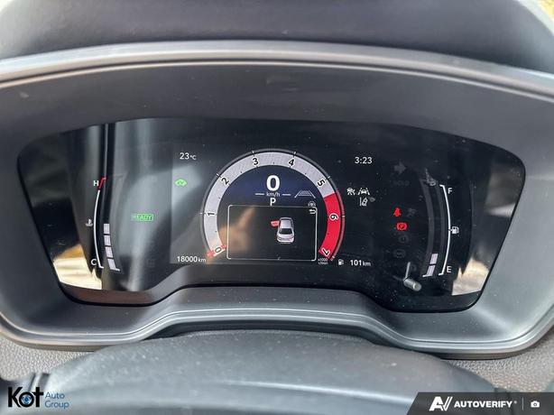 2025 Toyota Corolla SE image 8