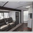 Used 2021 Keystone RV Premier Ultra Lite 26UDPR thumbnail image 8