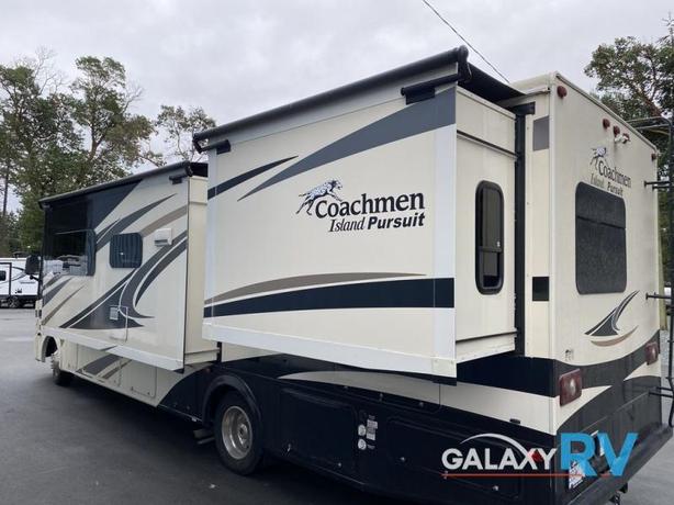 Used 2019 Coachmen RV Pursuit 32WC image 5