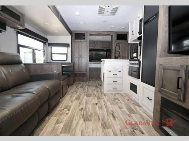 Used 2021 Venture RV SportTrek ST271VMB image 8