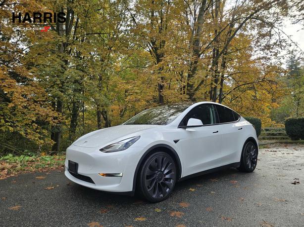 2021 Tesla Model Y Performance AWD | GPS Navigation | Heated Seats! image 1