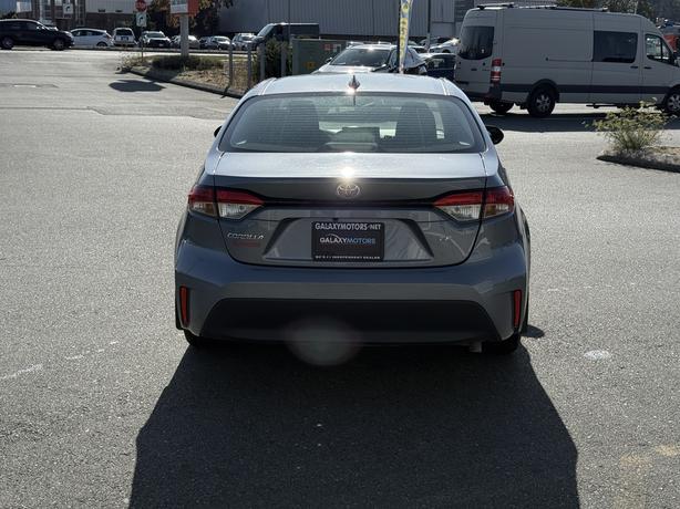 2023 Toyota Corolla LE- SiriusXM, Back Up Camera & Automatic Headlight image 7