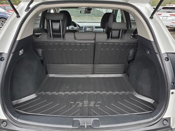 2020 Honda HR-V LX AWD - Heated Seats image 8