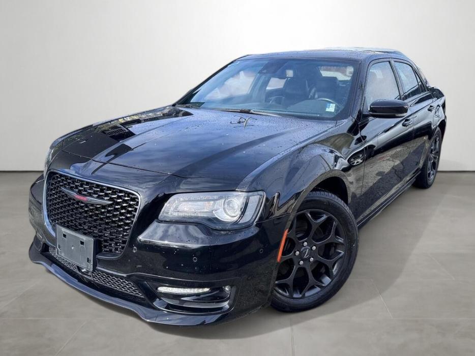 2022 Chrysler 300 S - Leather Seats with Memory, Parking Sensors display photo