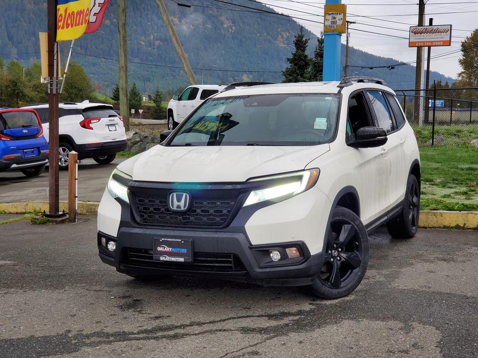 2019 Honda Passport Touring AWD - Nav, Heated Seats, Heated Wheel display photo
