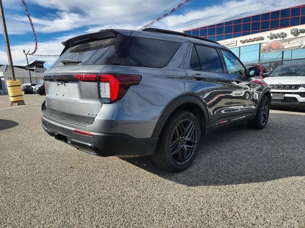 2025 Ford Explorer ST-Line | Heated Seats & Steering Wheel | B&O Premium Sound S image 3