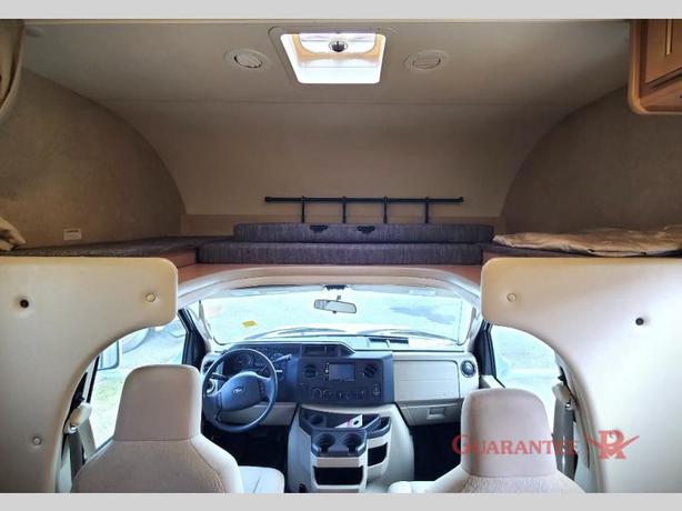 Used 2017 Thor Motor Coach Four Winds 31L image 6