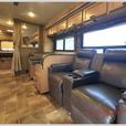 Used 2017 Thor Motor Coach Four Winds 31L thumbnail image 8