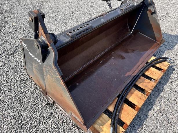 1985 Melroe Company 4 in 1 Bucket image 5