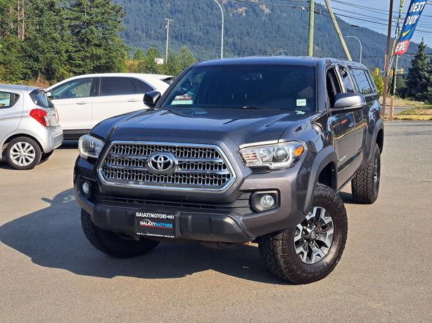 2017 Toyota Tacoma V6 image 1