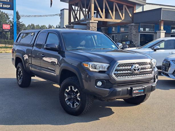 2017 Toyota Tacoma V6 image 4