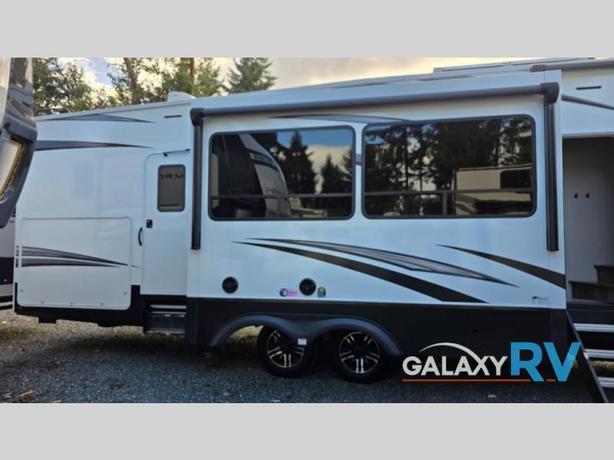 Used 2021 Grand Design Solitude S-Class 3740BH image 3