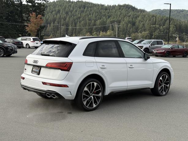 2022 Audi SQ5 quattro- Power Moonroof & Red Nappa Leather Seat image 6