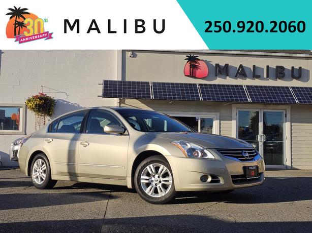 2010 Nissan Altima 4dr Sdn I4  2.5 S image 1