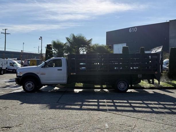 2015 RAM 4500 Flat Deck Truck with Waltco Lift Gate and 16-Foot Deck image 5