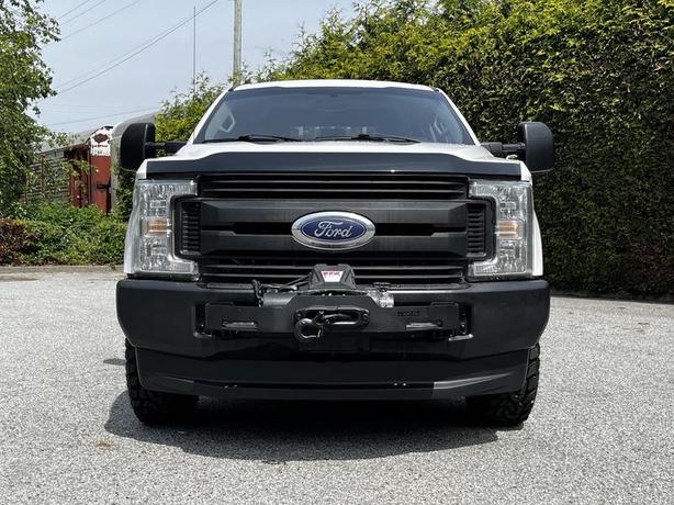 2017 Ford F-250 SuperDuty XL Crew Cab 4WD image 3