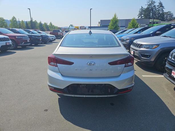 2020 Hyundai Elantra Preferred w/Sun & Safety Package | Heated Seats | Cruise Co image 5