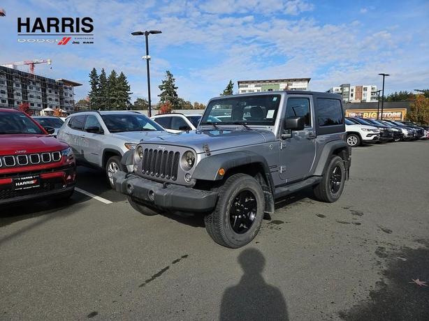 2016 Jeep Wrangler Sport 4x4 | Low KM! image 1