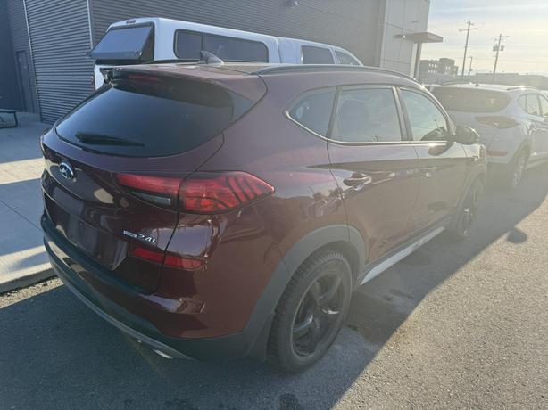 2019 Hyundai Tucson Luxury Awd LOW KMS! NO ACCIDENT! image 3