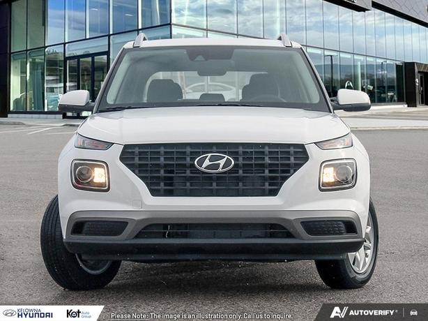 2025 Hyundai Venue Preferred image 2