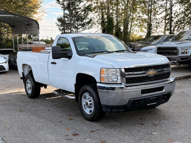 2011 Chevrolet SILVERADO 2500HD image 4