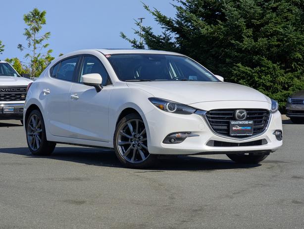 2018 Mazda Mazda3 GT - Sunroof, NAV, Heated Seats image 4